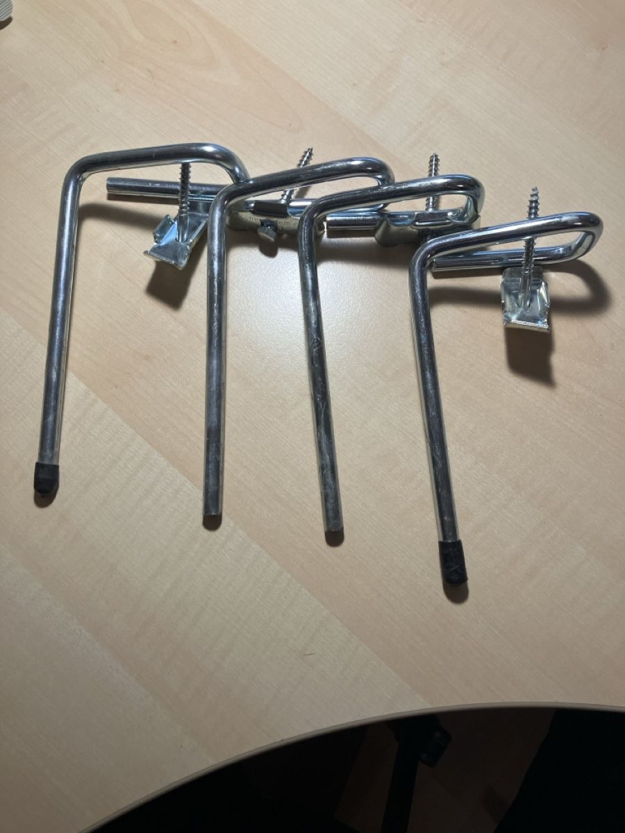 Supporti a parete: Radhalter für Autoräder – Usato da Dulliken venduto da Rigi2 1