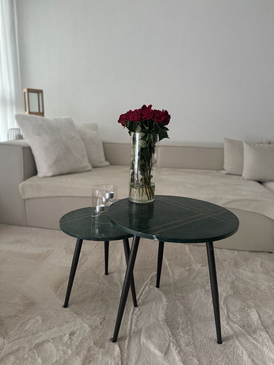 Set di tavolo e panche: Marmor 2er Tisch Set – Usato da Döttingen venduto da ari_vj7t