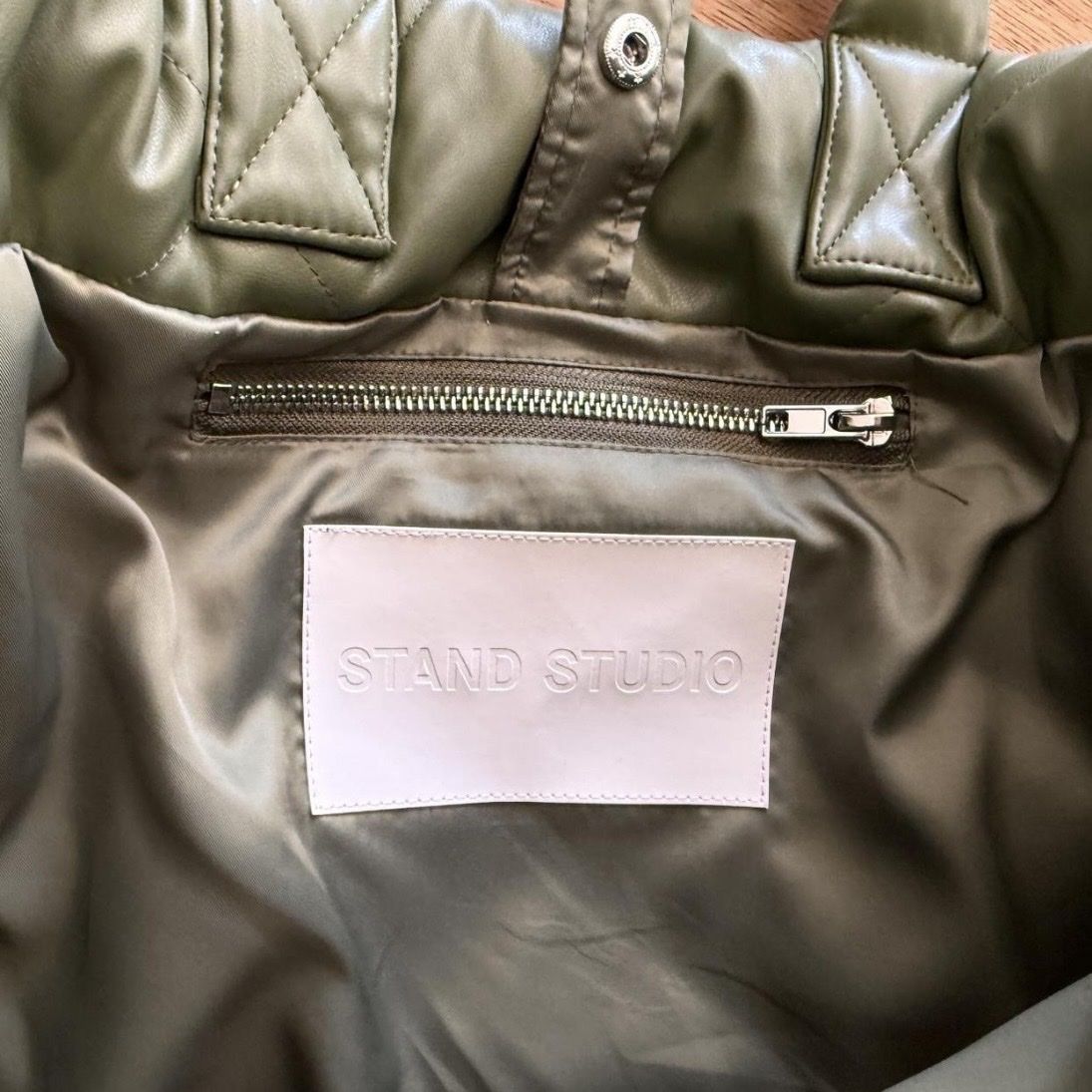 Stand Studio Borse: Stand Studio Shopper Bag, Olivgrün – Usato da Luzern venduto da sar_yqn5 4