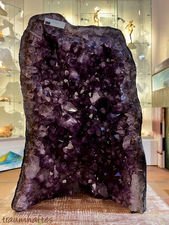 Traumhafte AMETHYSTDRUSE mit extrem grosser Kristallstruktur 2