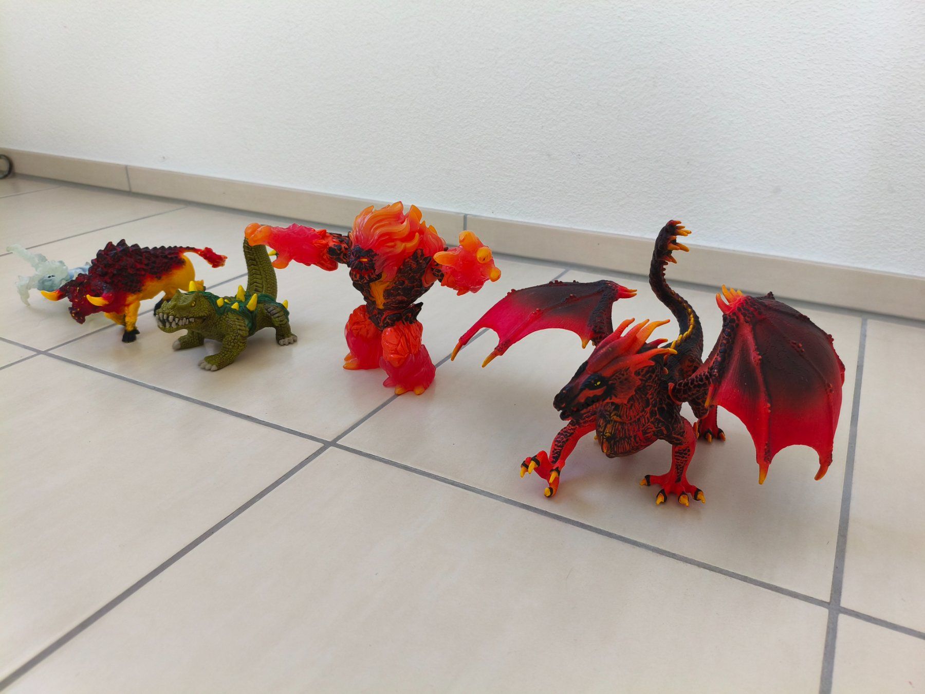 Schleich Giocattoli: Schleich Eldrador Creatures Set 5 Figuren - guter Zustand – Usato da Sursee venduto da benzo02