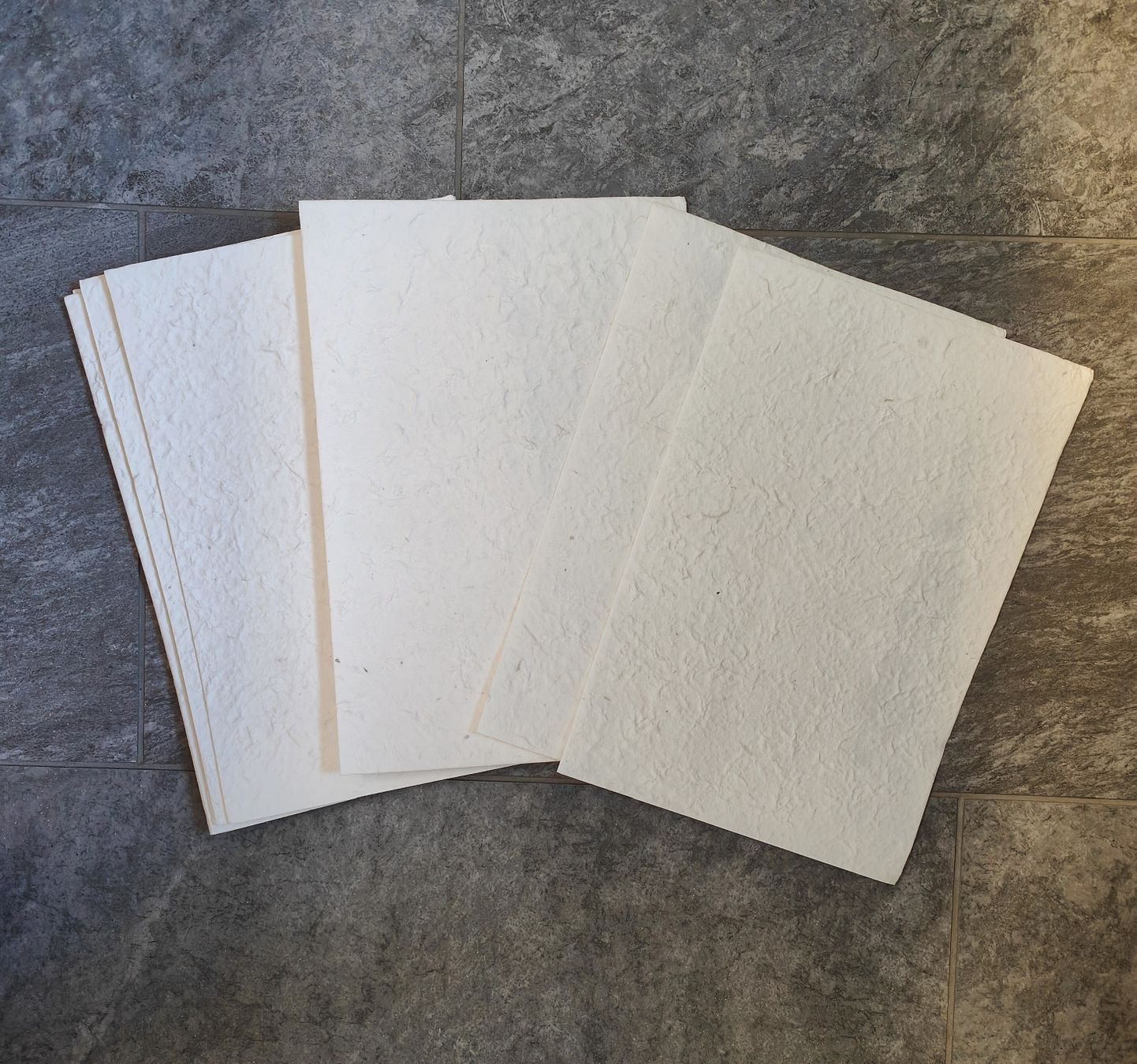 Carta: Bastelpapier – Nuovo e nell'imballaggio originale da Kandergrund venduto da Sam1818
