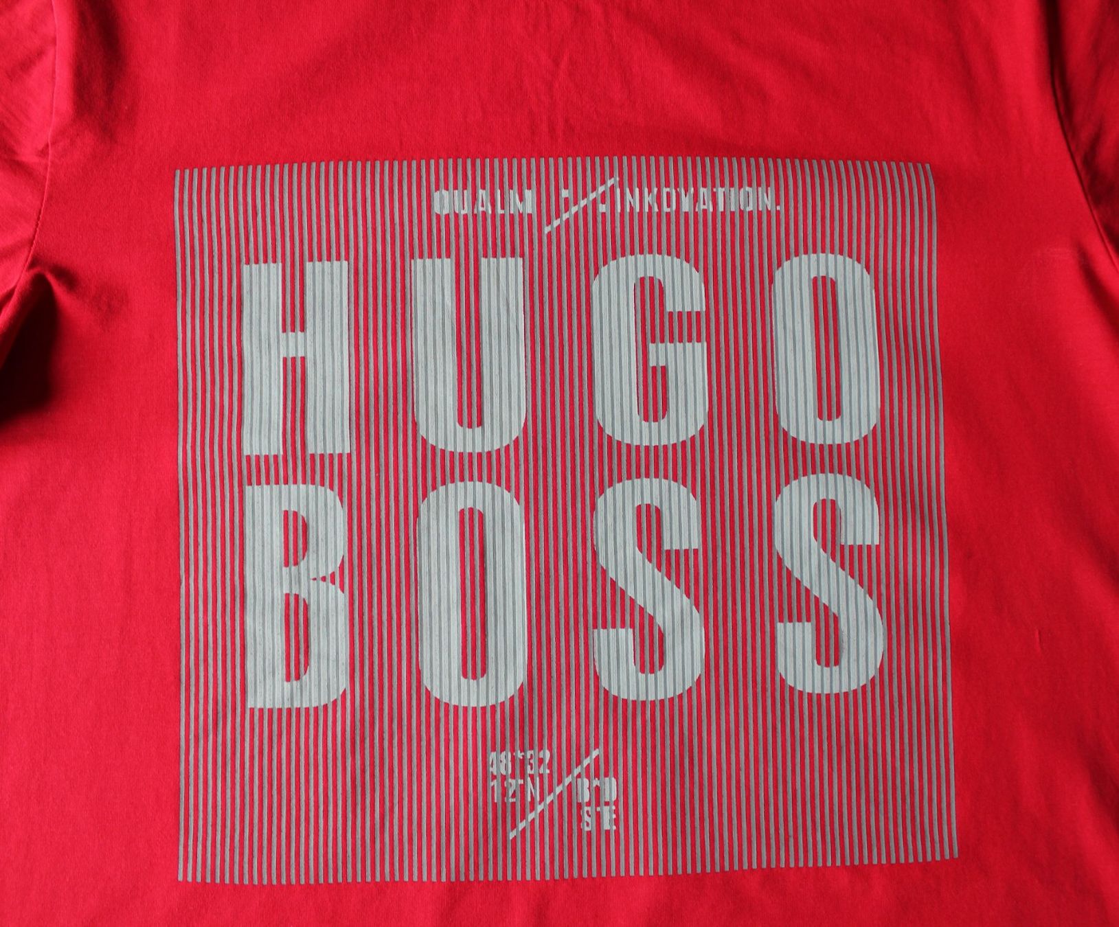 Hugo Boss T-shirt: T-shirt Hugo Boss rouge t.XL – Usato da Peseux venduto da Gilloss 1