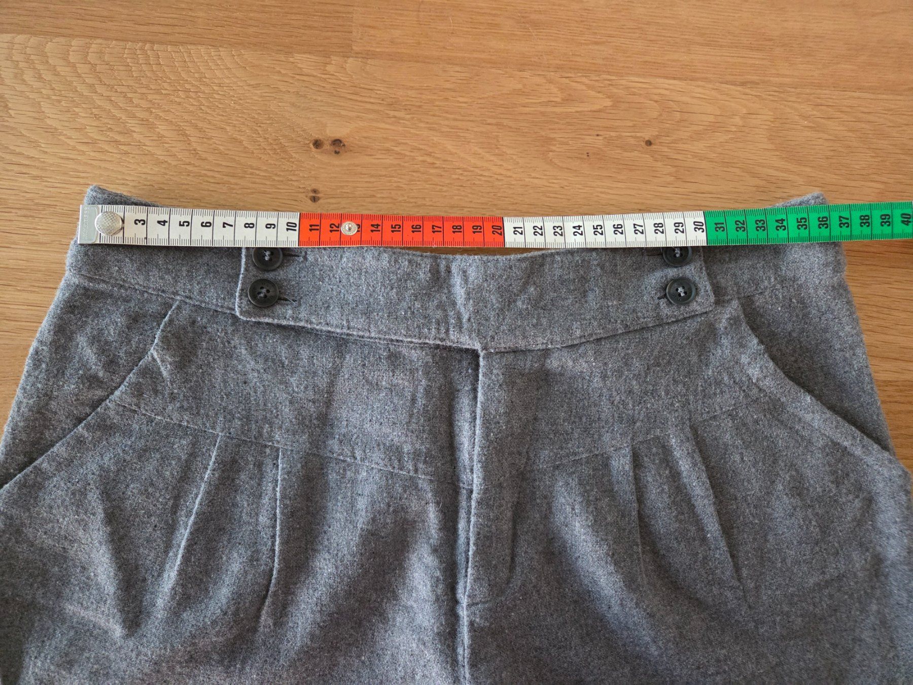 Mango Pantaloni: Mango Wollshorts, grau, Grösse 36 – Usato da Villars-sur-Glâne venduto da richardette 7