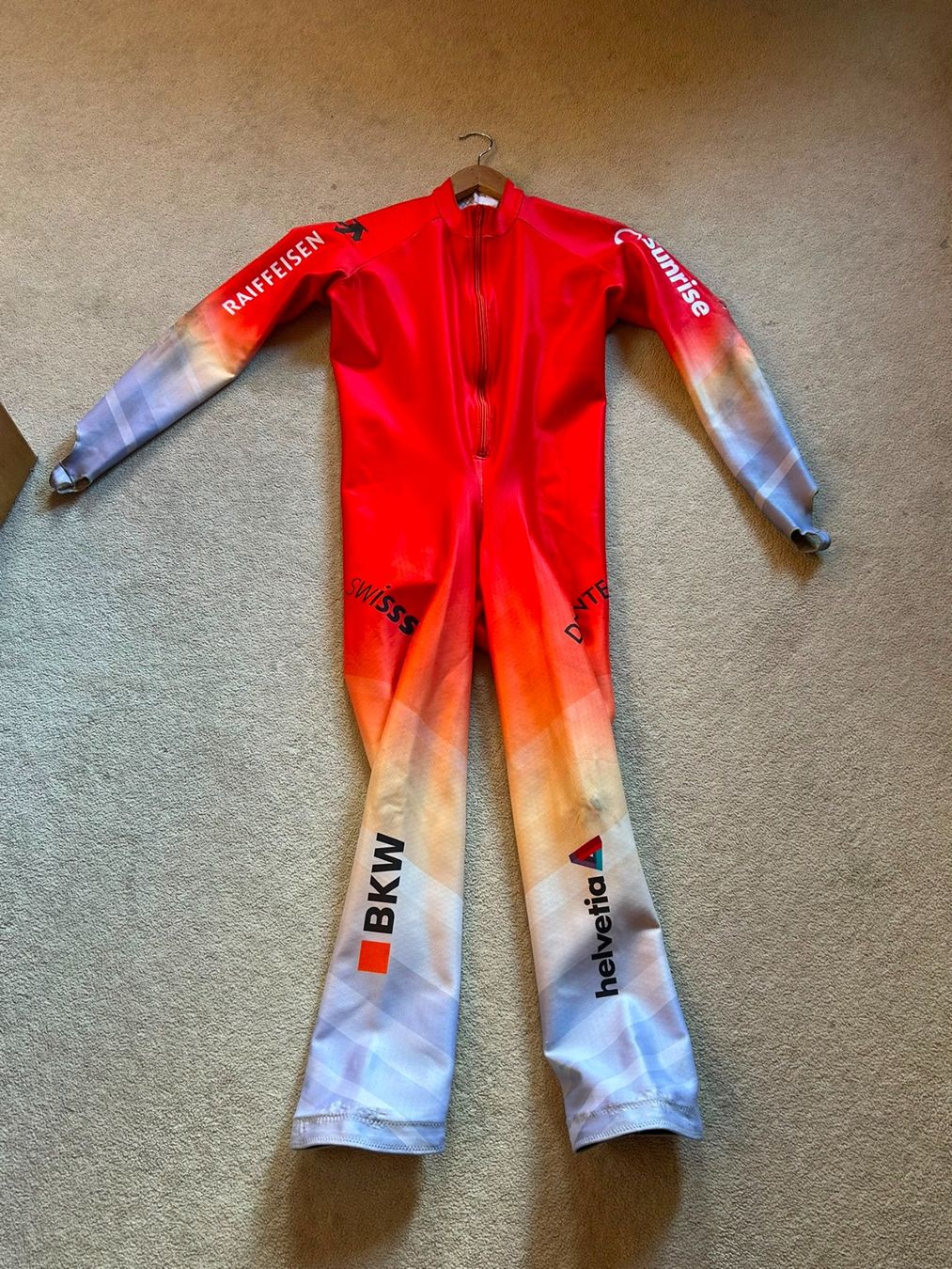Completi: Renndress Swiss-Ski – Usato da Brienz BE venduto da cle_bs6n