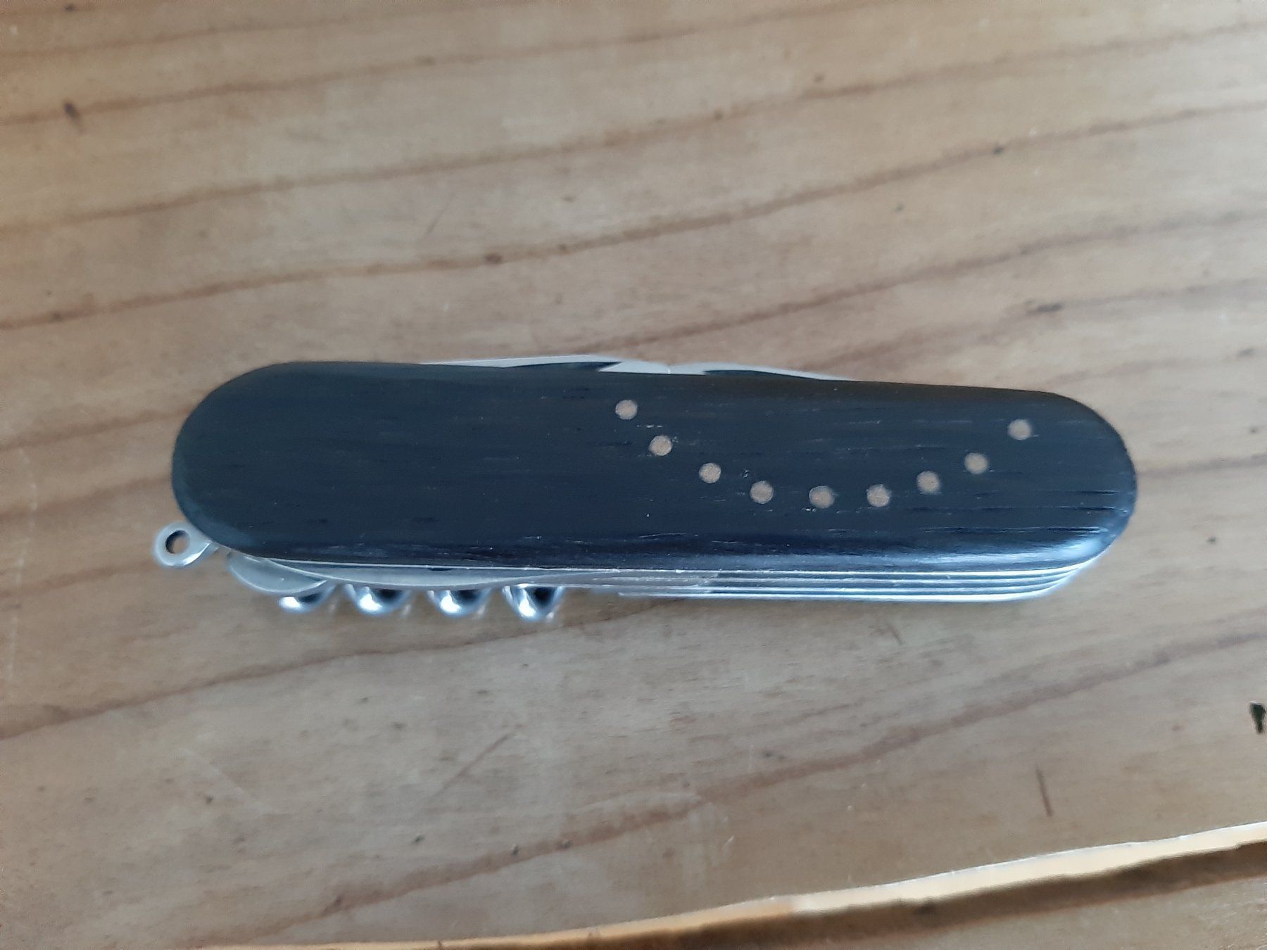 Victorinox Couteaux de poche: Taschenmesser - Victorinox – D'occasion à Laupen BE par R11rs 3