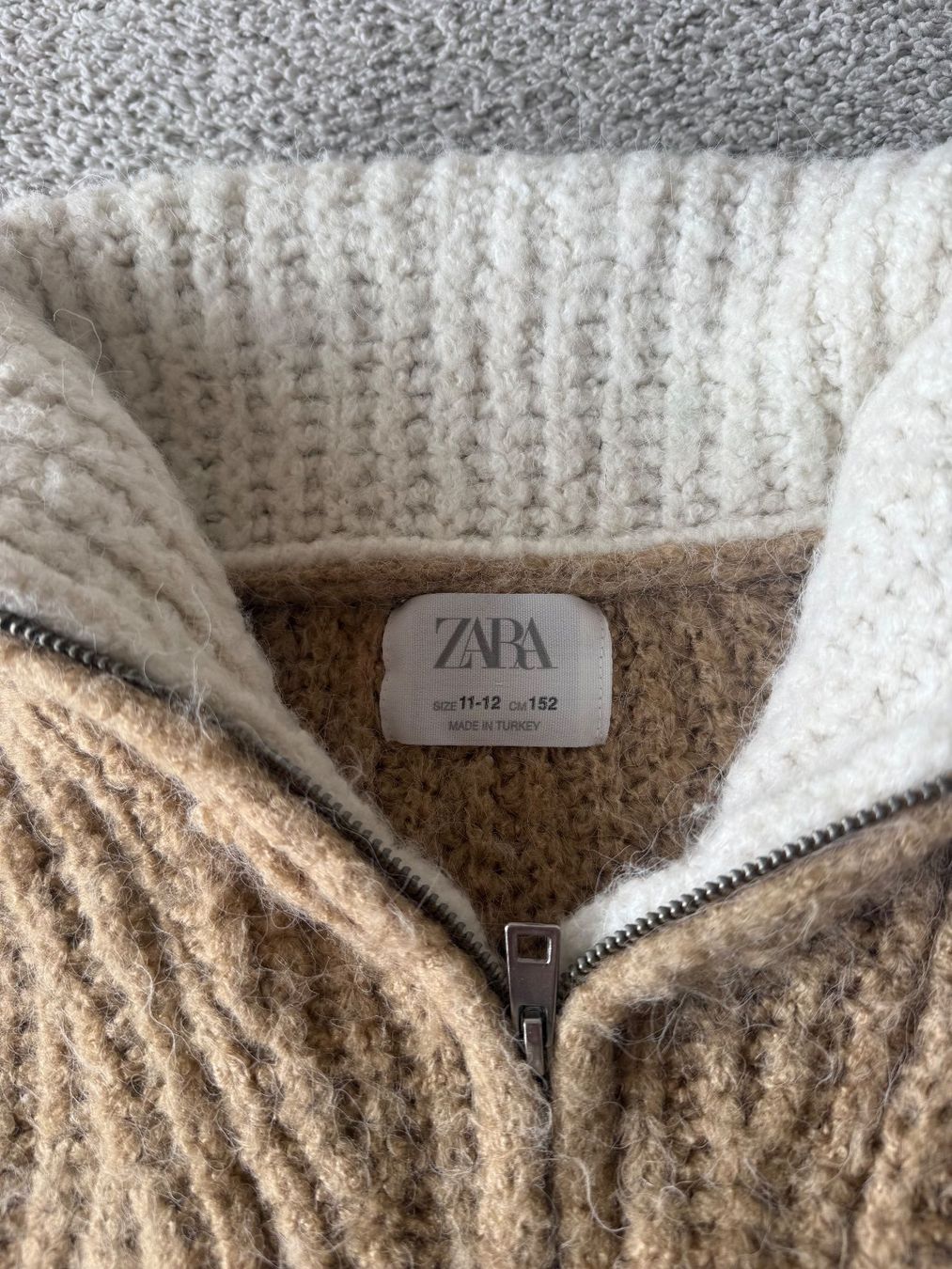 Zara Maglioni & Felpe: Zara Winterpulli 11-12 - Gr. 152 – Usato da Rapperswil SG venduto da cw30042006 3