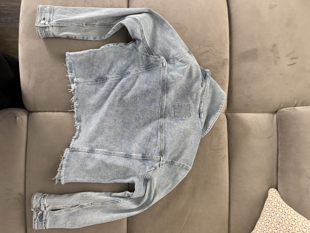 Hollister Giacche: Jeansjacke hollister L – Usato da Bassersdorf venduto da les_fw2p 3