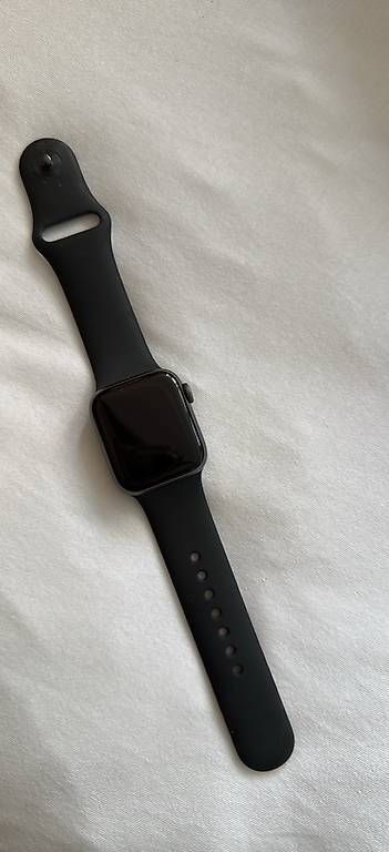 Smartwatch: Apple Watch Series 4 – Gebraucht aus Herisau von ing_9rbk