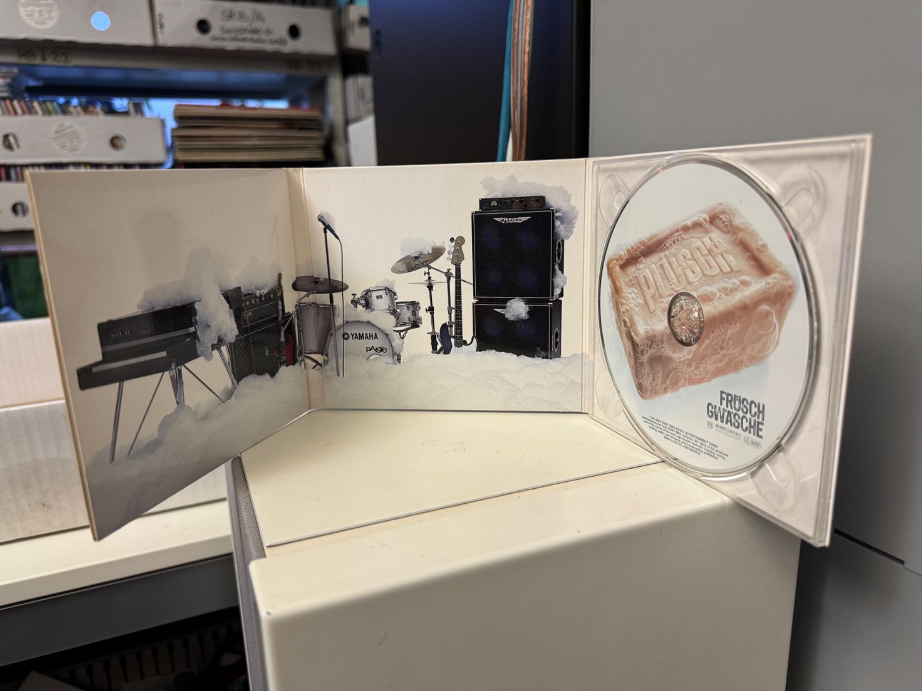 CDs: Plüsch - Früsch Gwäsche - HA13A – Neu (gemäss Beschreibung) aus Küsnacht ZH von Jazztilldawn 2