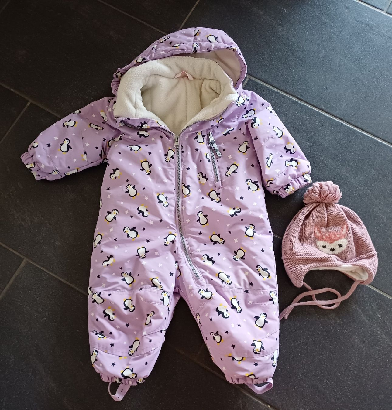 Completi: Schneeanzug Grösse 80 + Mütze – Usato da Walde AG venduto da fashionstyles