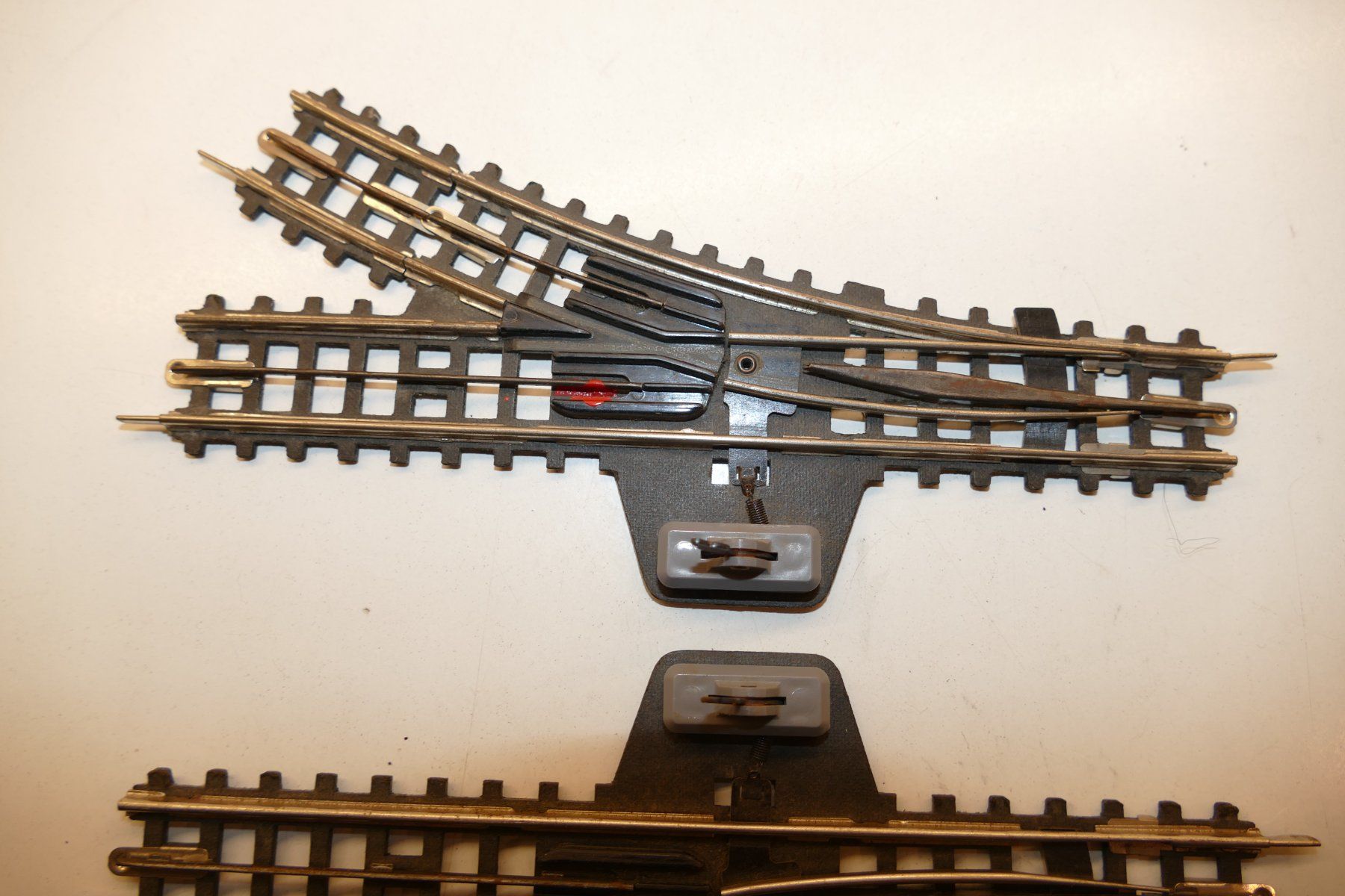 Trix Modellini di ferrovie: Trix Express H0: Handweichenpaar – Usato da Niederhasli venduto da rail-duerst 1