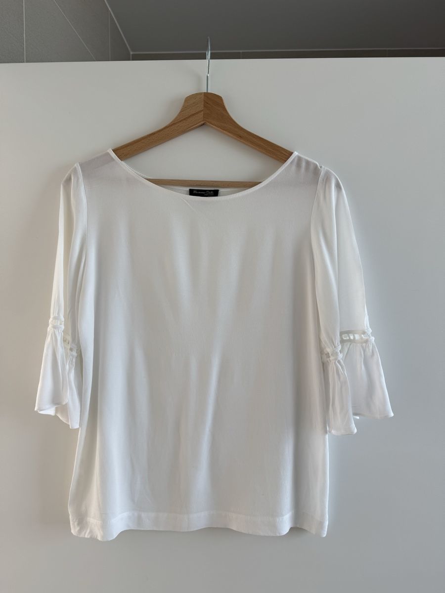 Massimo Dutti Tops: Massimo Dutti White Blouse, Size S, Elegant Details – Gebraucht aus Vesenaz von nat_mq8l