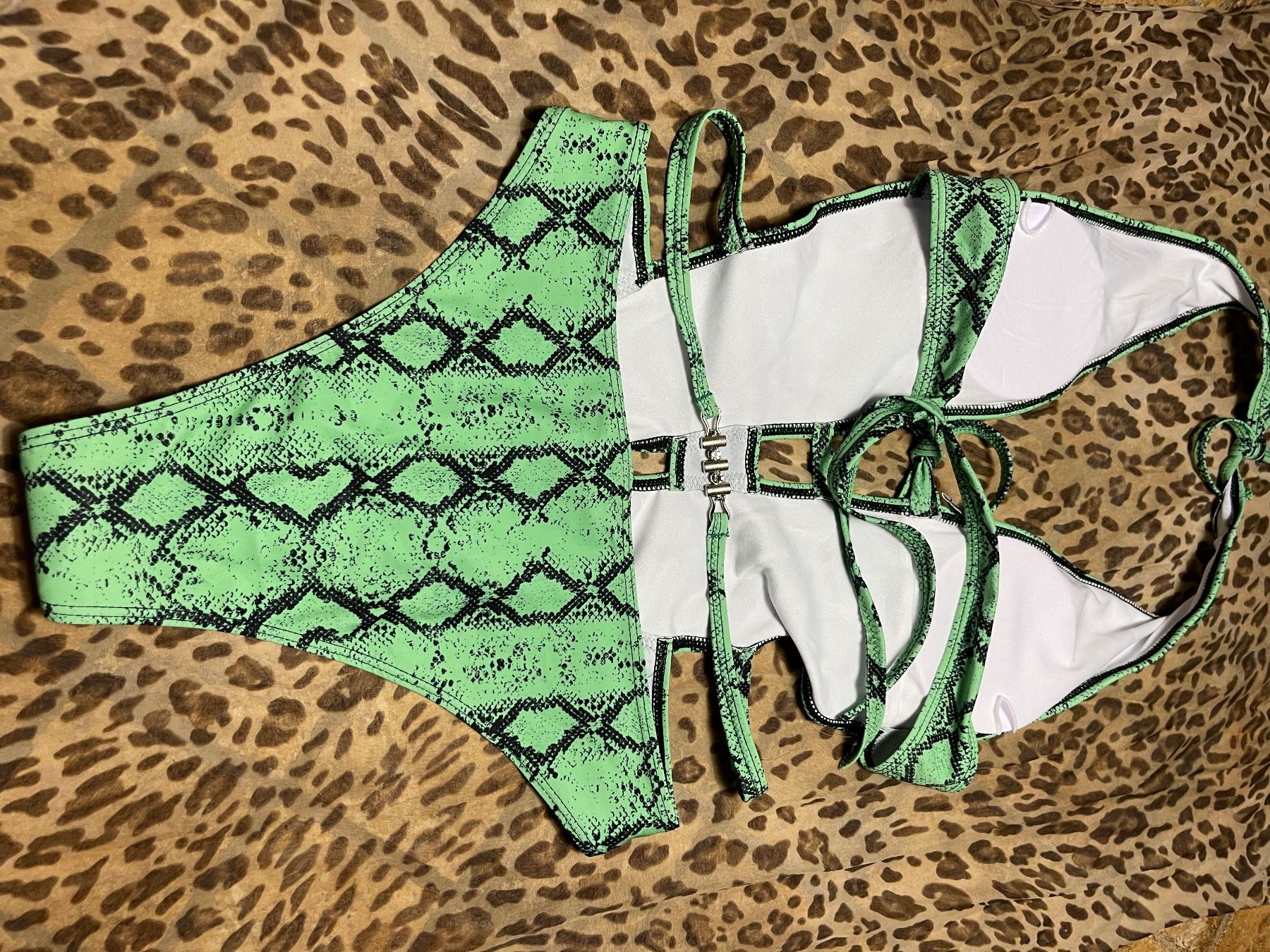 Costumi da bagno & Bikini: Tuta costume da bagno con strisce e di print pitone – Nuovo (secondo la descrizione) da Gordevio venduto da LanaZimm 8