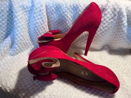 Rote High Heel Pumps mit Schleife