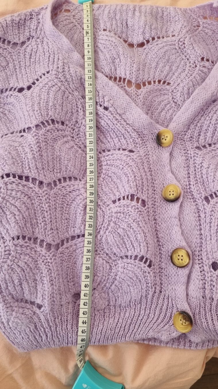 Jacken: Strickjacke Lila, Grösse S – Gebraucht aus Belp von sfanny88 1