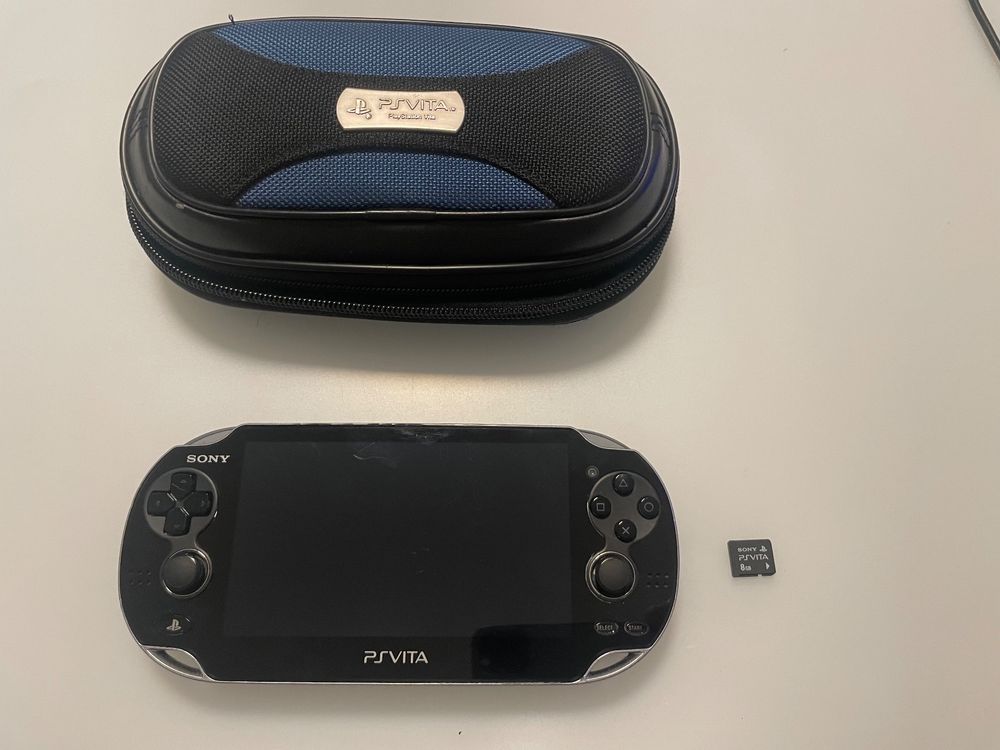 PS Vita inkl. Zubehör | Kaufen auf Ricardo