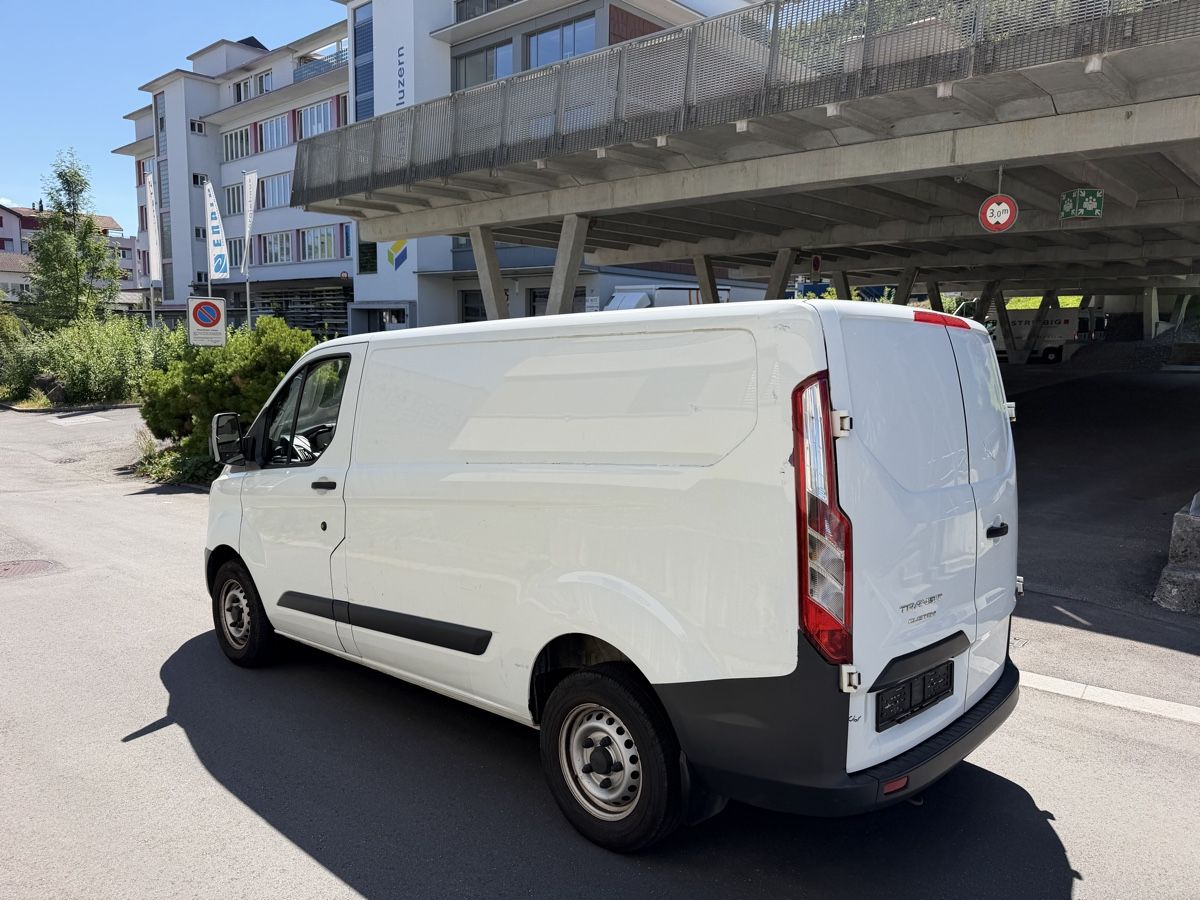 Ford Veicoli commerciali: Ford Transit Custom 2.2 Diesel – Usato da Luzern venduto da Domgjoni_Benz 3