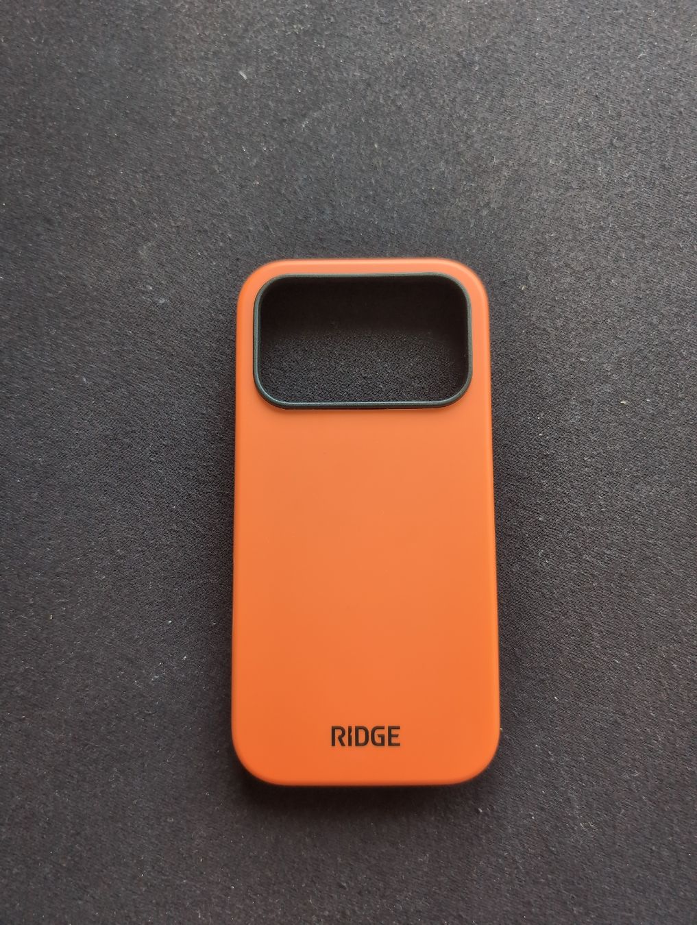 Apple Coques & Protection écran: RIDGE phone case orange for iPhone 17 Pro – D'occasion à Schwarzenbach SG par nan_yzz8