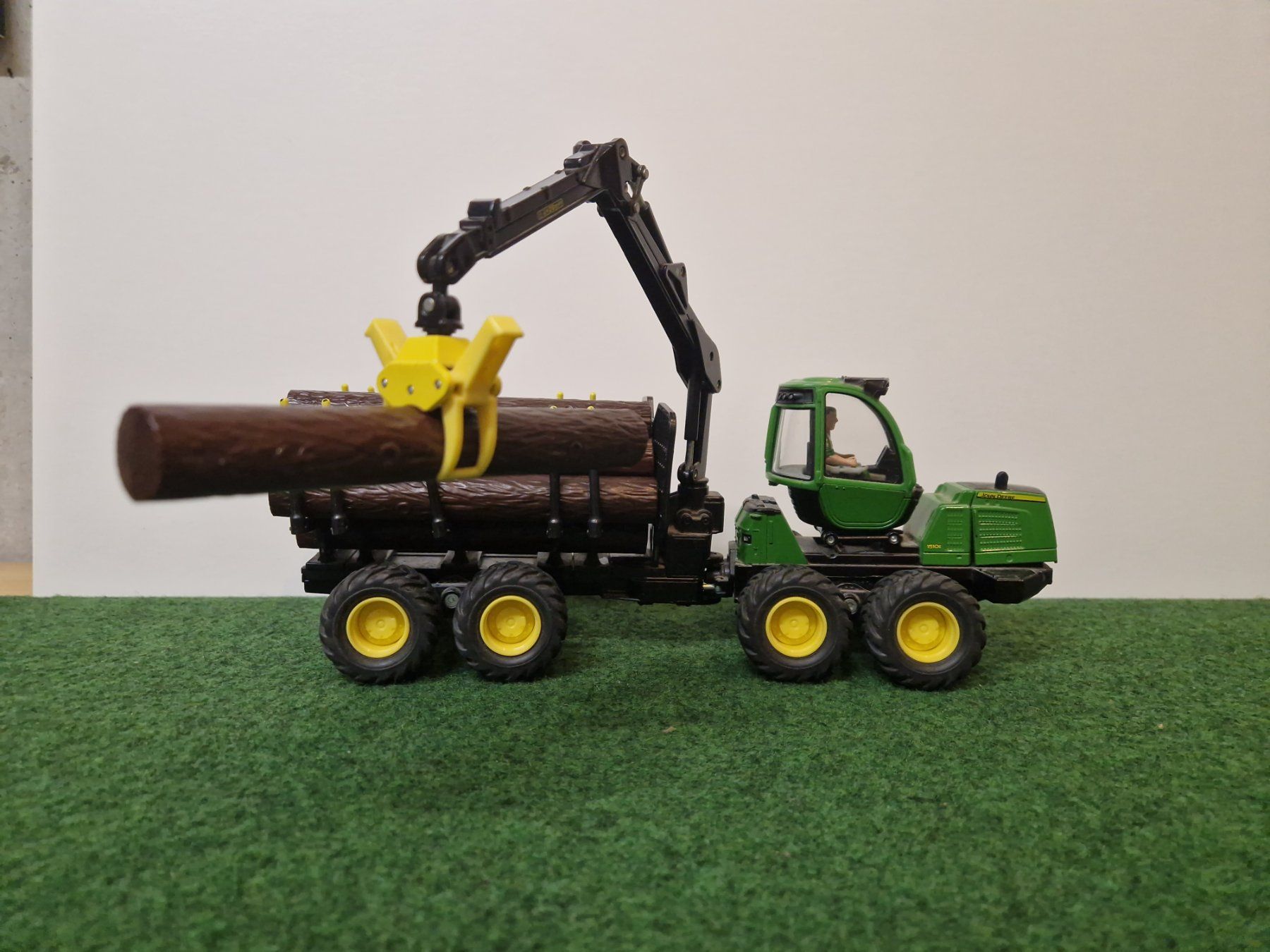 Siku Giocattoli: John Deere Forwarder Siku 4061 in 1:32 – Usato da Thun venduto da ZweifelChipss 3