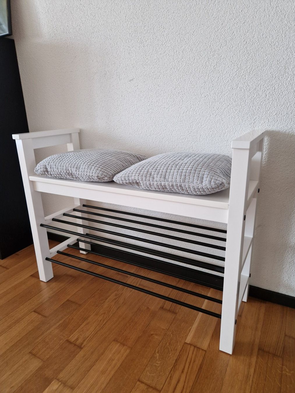 Scaffali: Schuhbank – Usato da Basel venduto da dar_9nhf 1