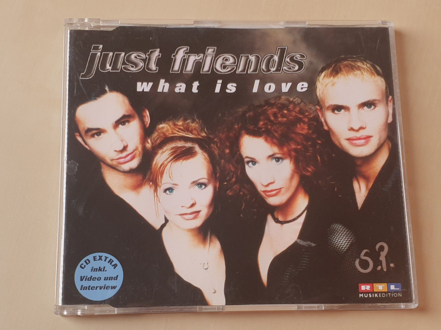 CDs: Just Friends what is love – D'occasion à Stansstad par collectorsshop