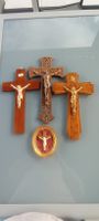 4 Croix crucifix bois et metal anciens vintage divers modèle