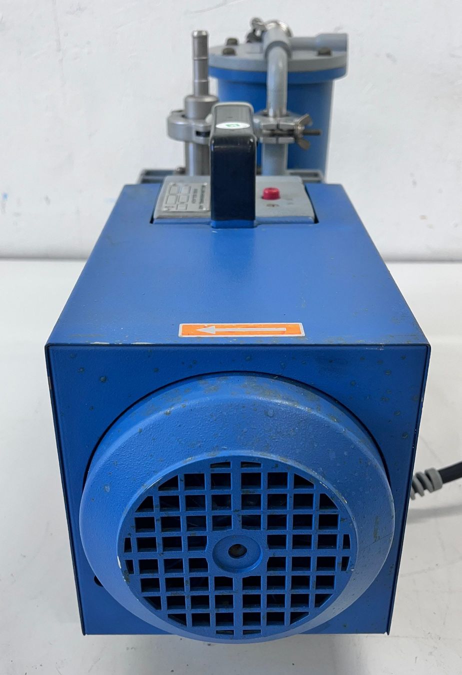 Accessori da laboratorio: Vacuubrand RD4 Drehschieber Vakuumpumpe – Usato da Niederdorf venduto da LeptonAG_Labor 5