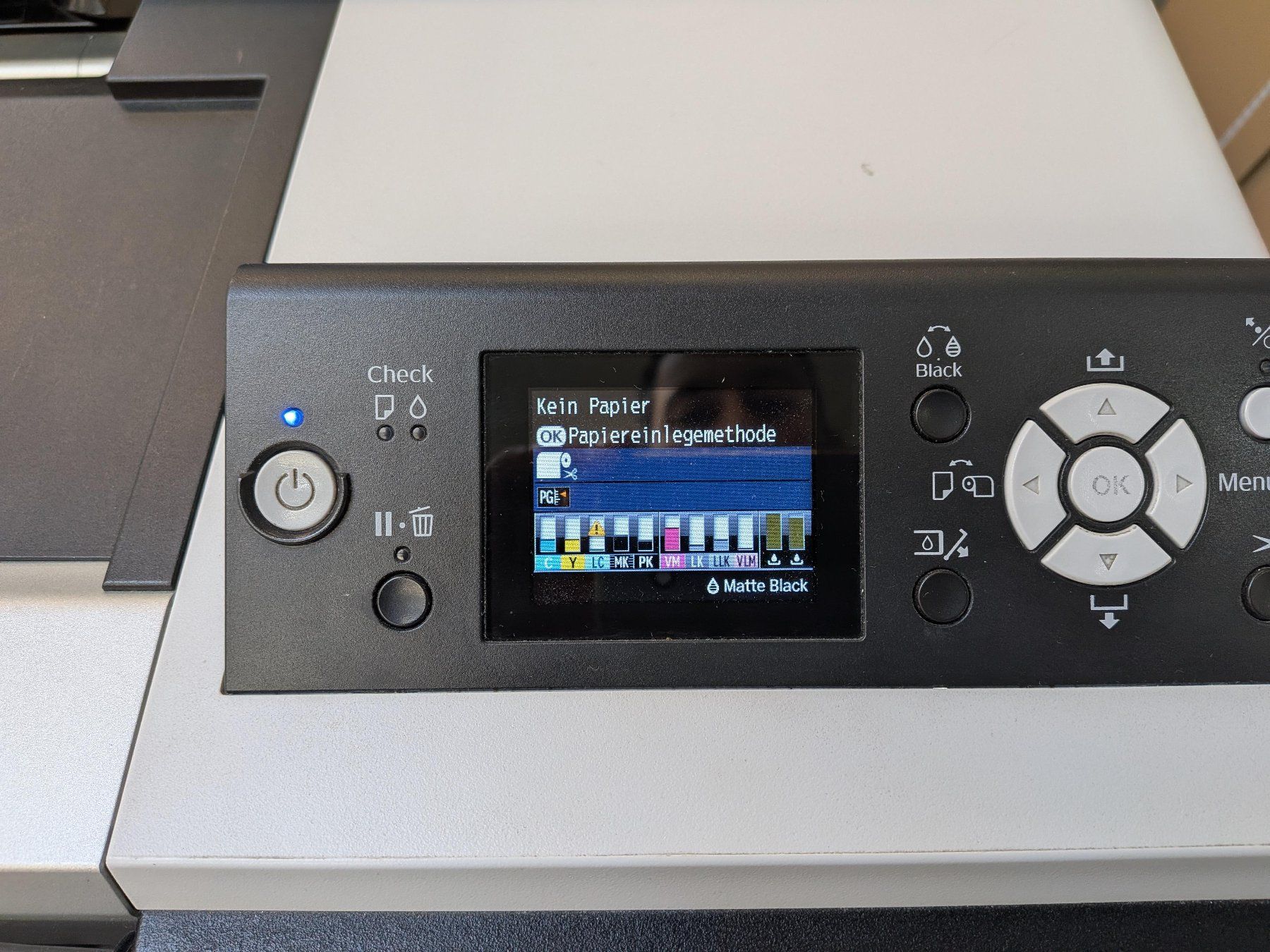 Epson Stampanti: Epson SureColor P8000 Plotter – Usato da Basel venduto da druckkollektiv 1
