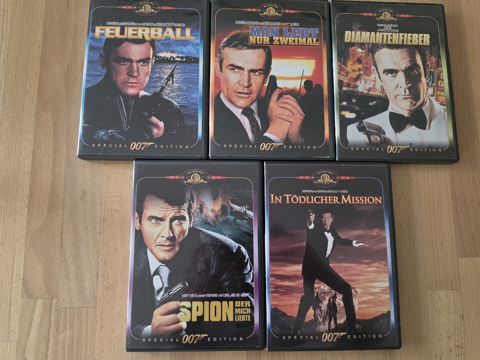 Tutti i DVDs: 5x James Bond 007 Special Edition DVDs – Usato da Biel/Bienne venduto da pfi_w867