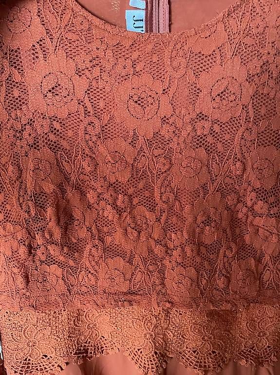 Vestiti: Wunderschönes Festkleid Neu in L Orange – Usato da Mühledorf SO venduto da familie.in.bunt 1