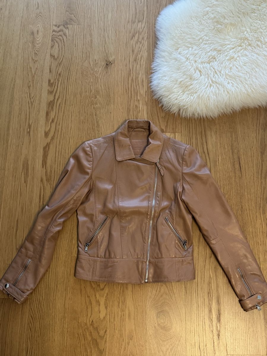 Massimo Dutti Giacche: Massimo dutti leather jacket – Usato da Zürich venduto da reg_vvr6