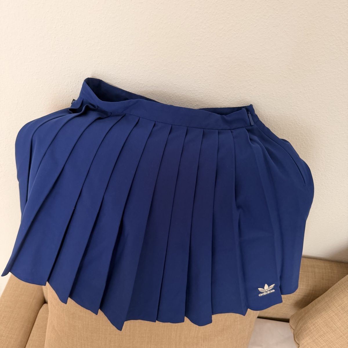 Adidas Röcke: Adidas - Tennisrock – Neu (gemäss Beschreibung) aus zürich von may_yj9f 7