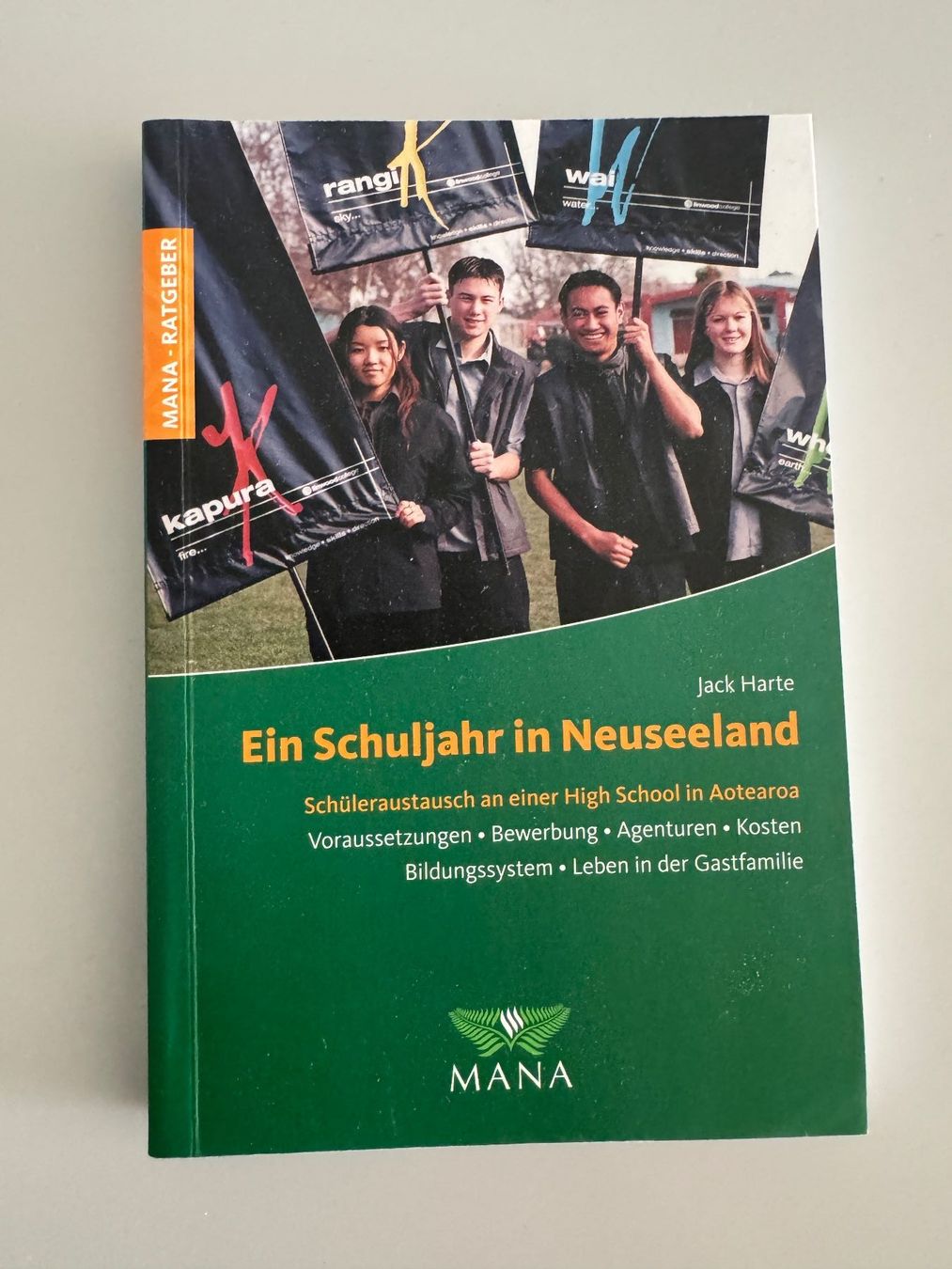 Libri: Ein Schuljahr in Neuseeland - Jack Harte – Usato da Bellikon venduto da ele_q7ks