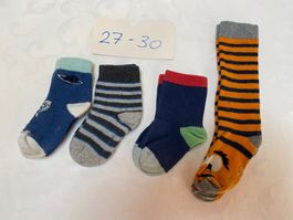 4 Paar Socken Grösse 27 - 30