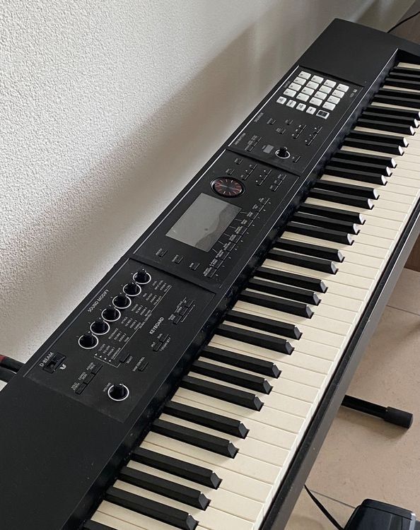 Roland Musikinstrumente: E-Piano Roland FA-08 Music Workstation – Gebraucht aus Lachen SZ von freeuser007 1