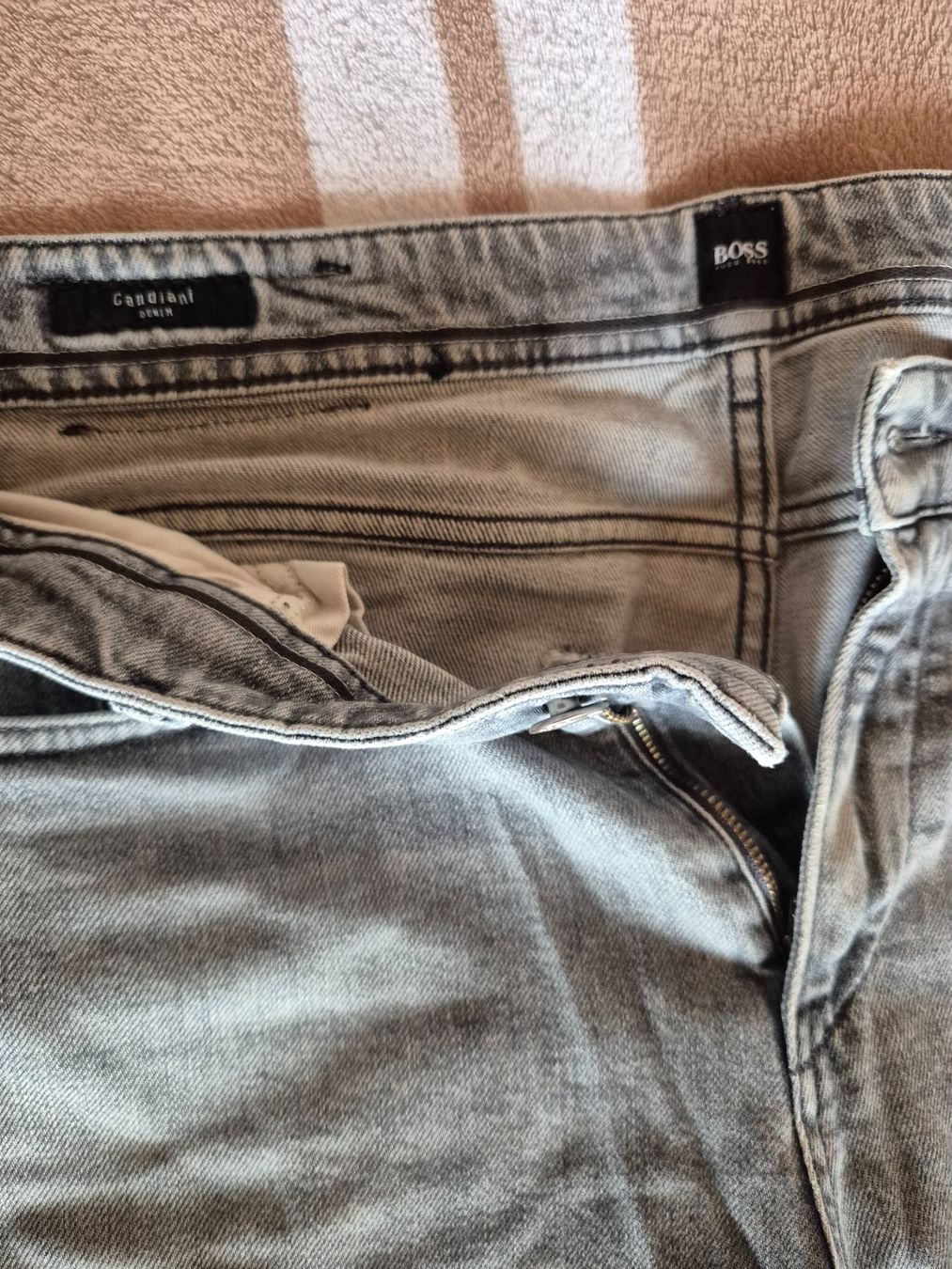 Jeans: Hugo Boss Hose hell grau grösse 36/34 – Usato da Wolhusen venduto da ste_b79v 2