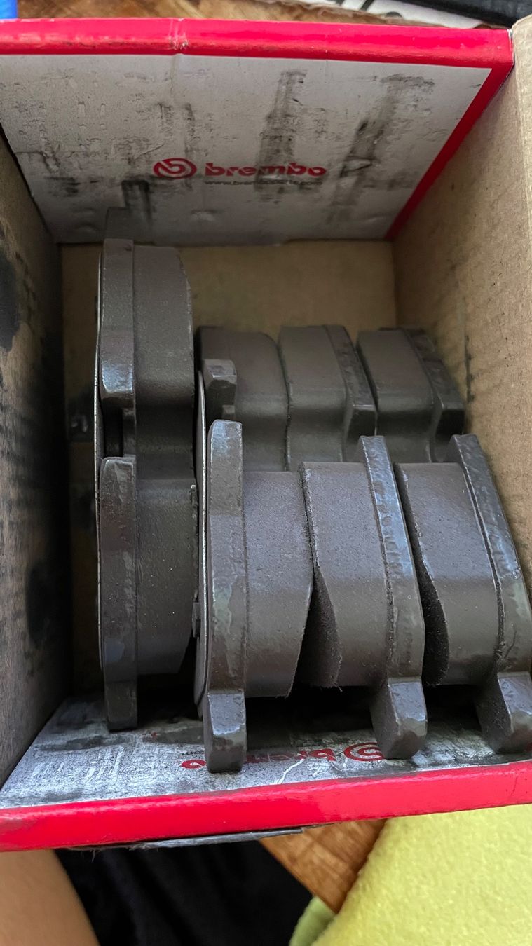 Brembo Tutti pezzi di ricambio auto: BREMBO P06 064 Bremsbeläge – Nuovo e nell'imballaggio originale da Dietikon venduto da LeoGalizzi 3