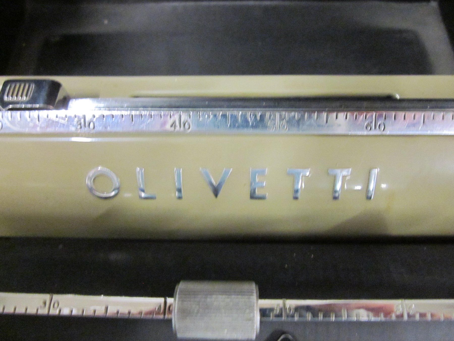 Olivetti Macchine da scrivere: OLIVETTI Studio 42 Machine a écrire 1940 Schreibmaschine – Usato da Grand-lancy venduto da kohler333 2