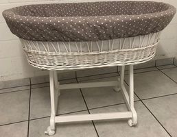 Baby-Bett (auf Rollen-Gestell)