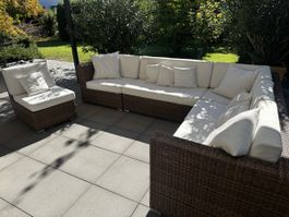 Gartenlounge Rattan braun mit Kissen und Box gebraucht