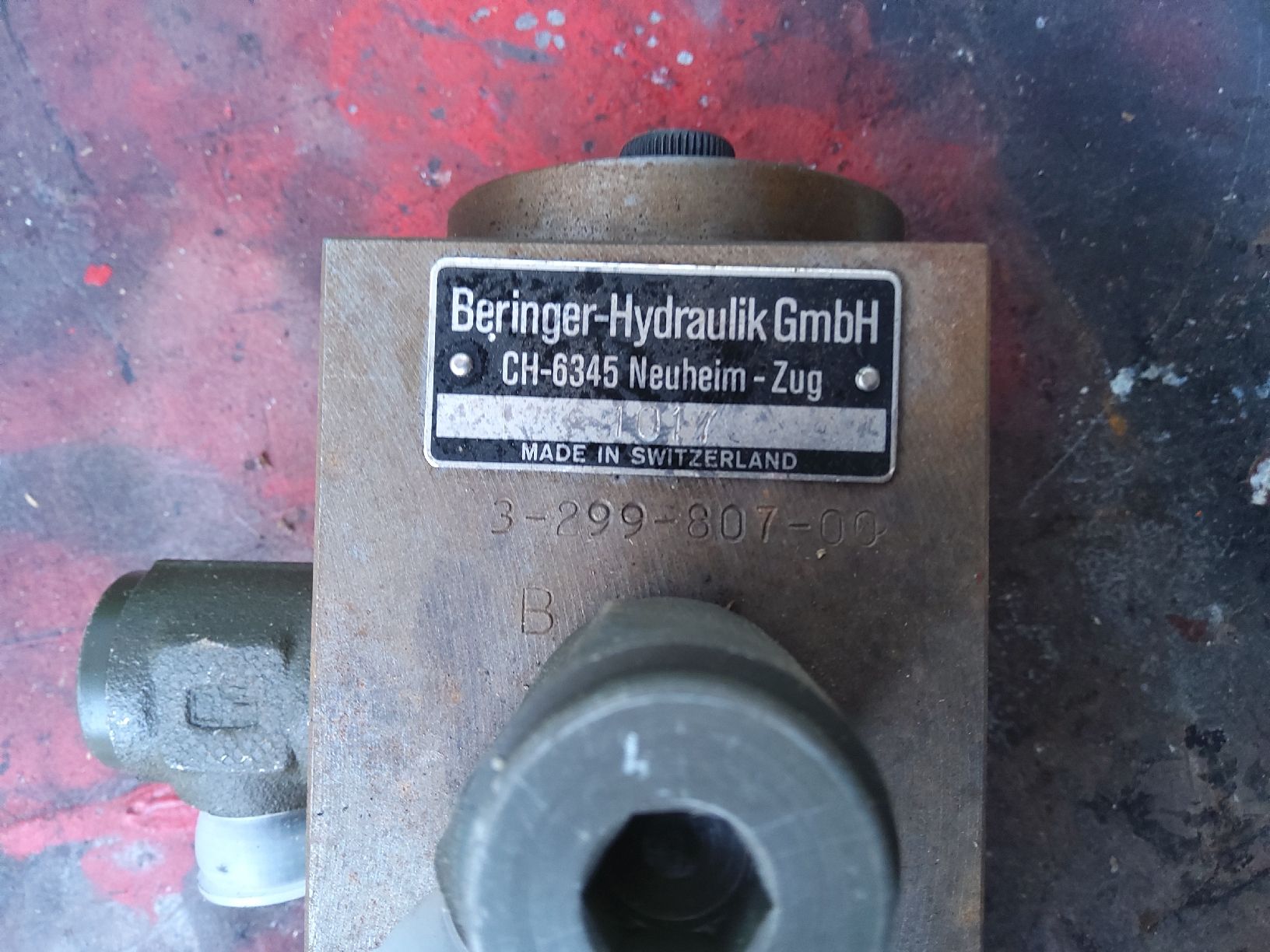 Tutte le macchine: Hydraulik – Usato da Aeschi b. Spiez venduto da Merk-Pullax 2