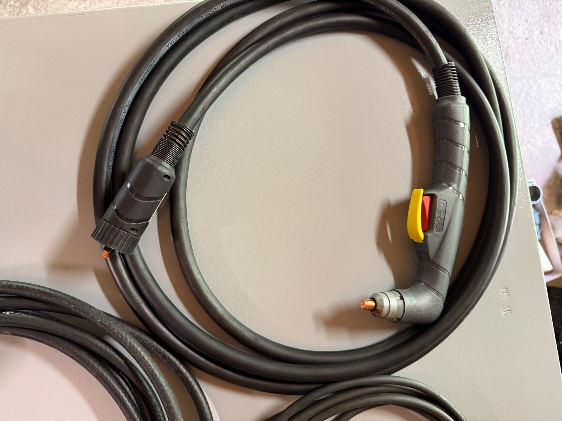 Tutte le macchine: Pasmaschneider CEA PLASMATECH SHARK 45 – Usato da Hausen am Albis venduto da stabra 6
