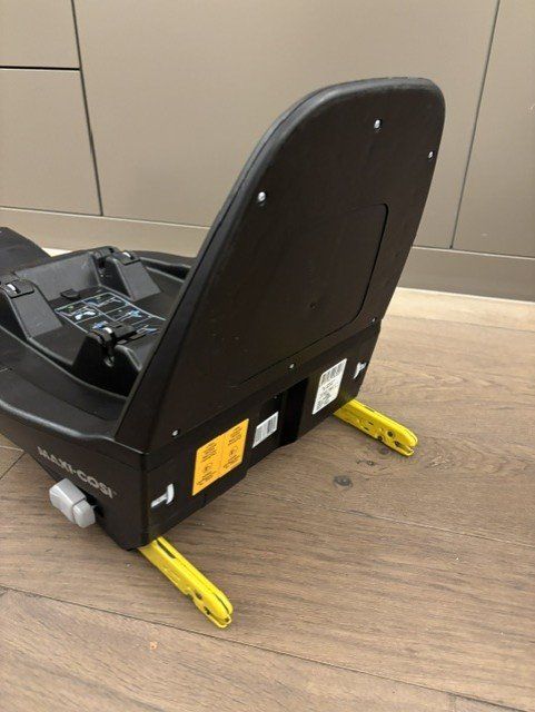 Maxi-Cosi Sièges auto: Maxi-Cosi Isofix Basisstation – D'occasion à Belp par BiduBern 3