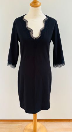 Jus d‘Orange - Elastisches Kleid mit Spitze - schwarz - M