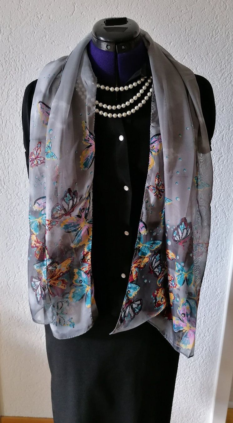 Foulard & Sciarpe: Foulard mit wunderschönen Schmetterlinge – Nuovo e nell'imballaggio originale da Zollikofen venduto da Blackie 6