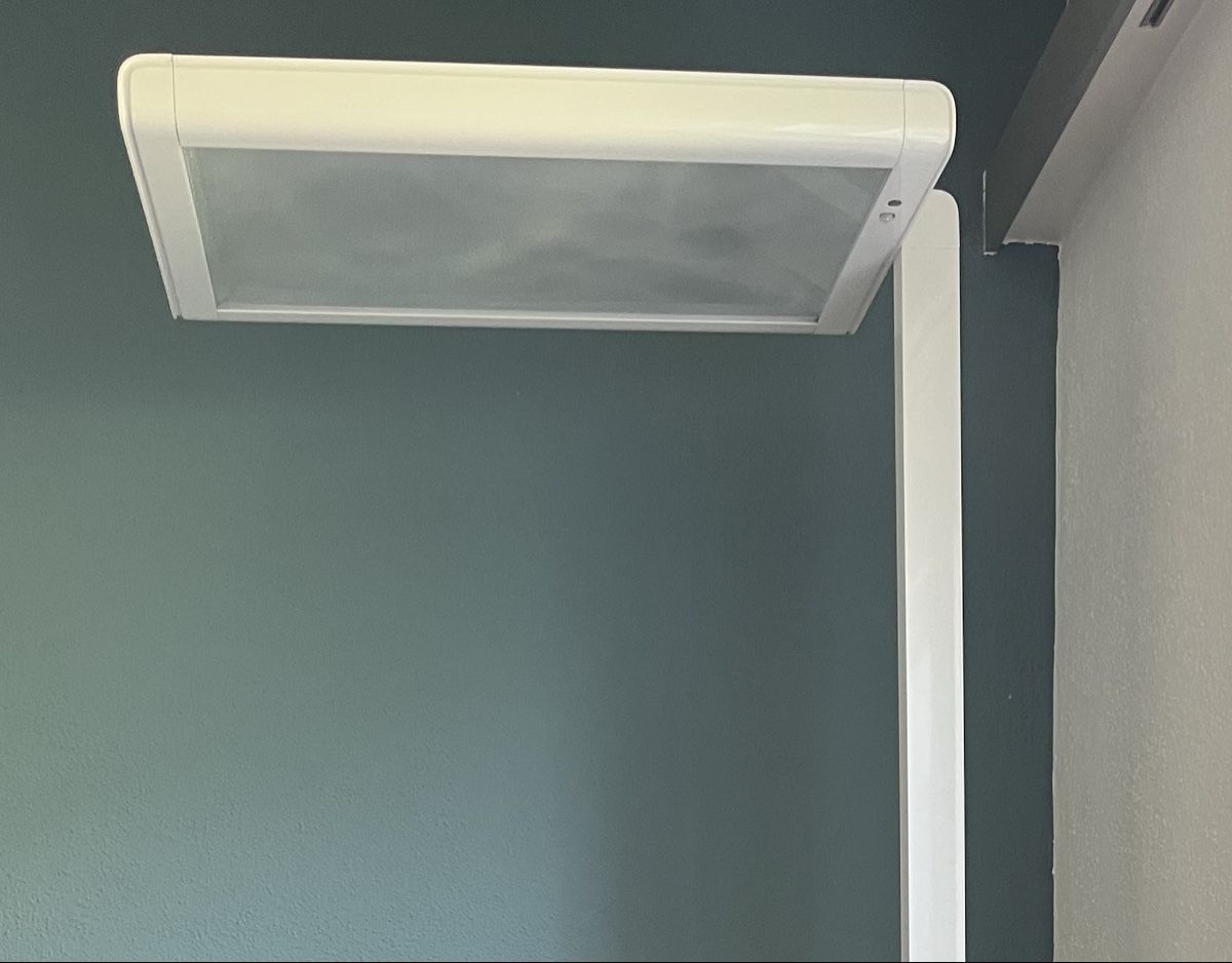 Zumtobel Lampen: Zumtobel Stehleuchte weiss neuwertig – Gebraucht aus Langwies von ann_n88c