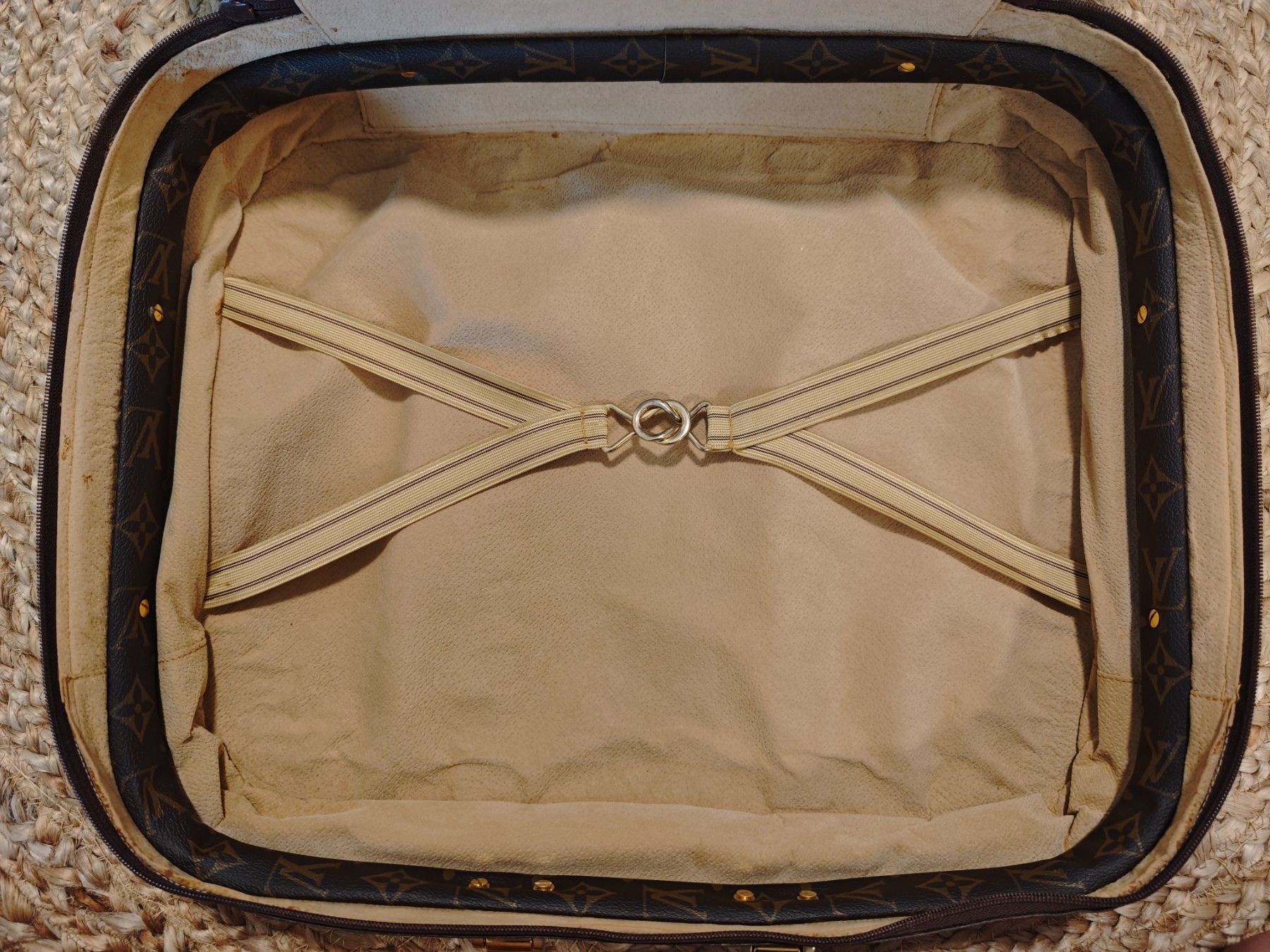 Louis Vuitton Borse: Louis Vuitton Reisetasche Monogram Vintage ab Fr. 1.- – Usato da Gunzgen venduto da 0Aurin0 5