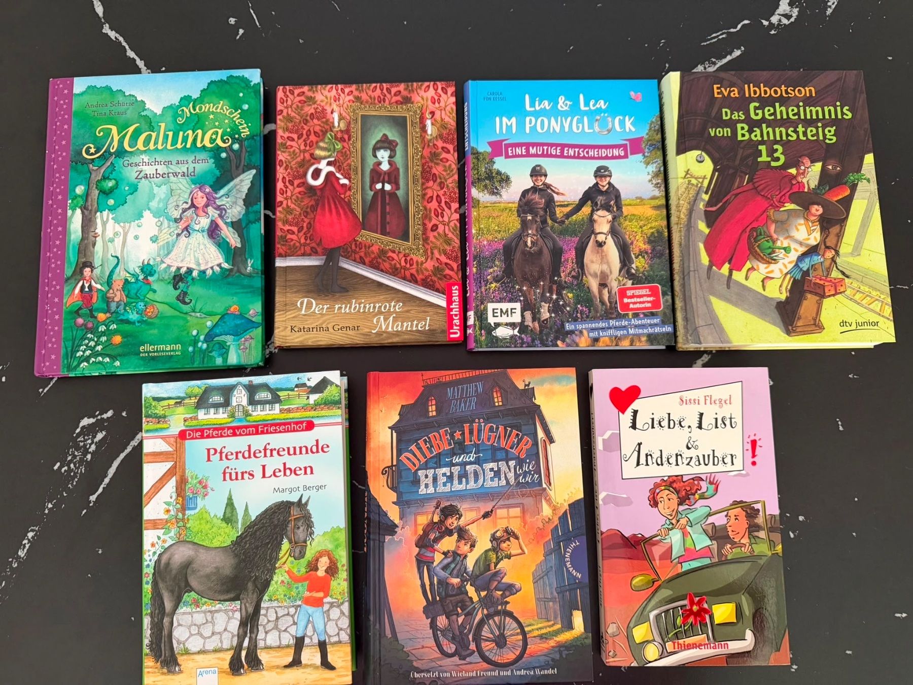 Libri: Kinderbücher Set (14 Bücher) – Usato da Arni AG venduto da Hrit