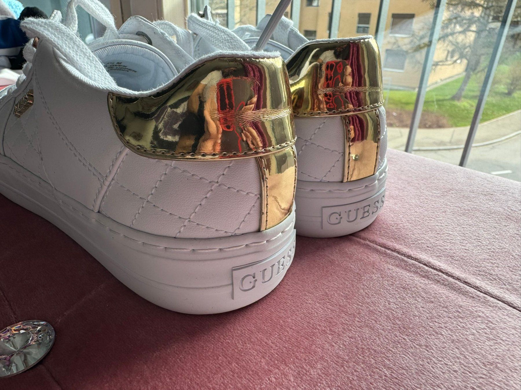 Guess Scarpe da donna: Guess Damenschuhe – Nuovo (secondo la descrizione) da Lupfig venduto da Pluribus 3